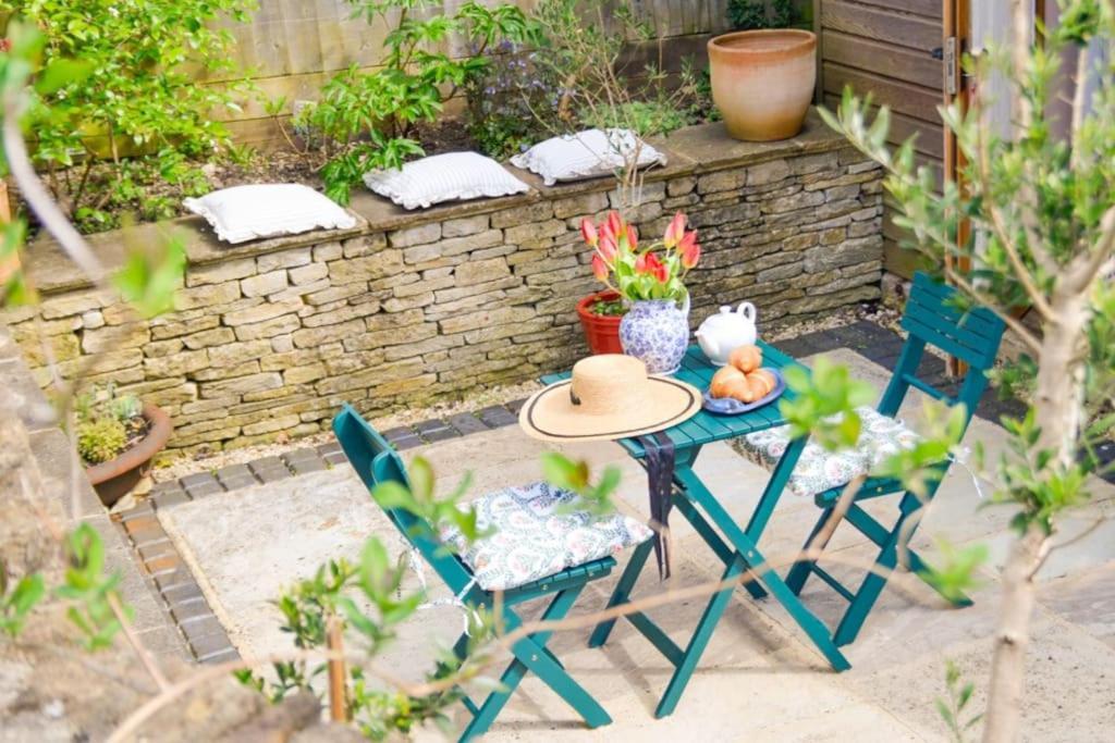Bright & Beautiful Open Plan Coach House Painswick 빌라 외부 사진