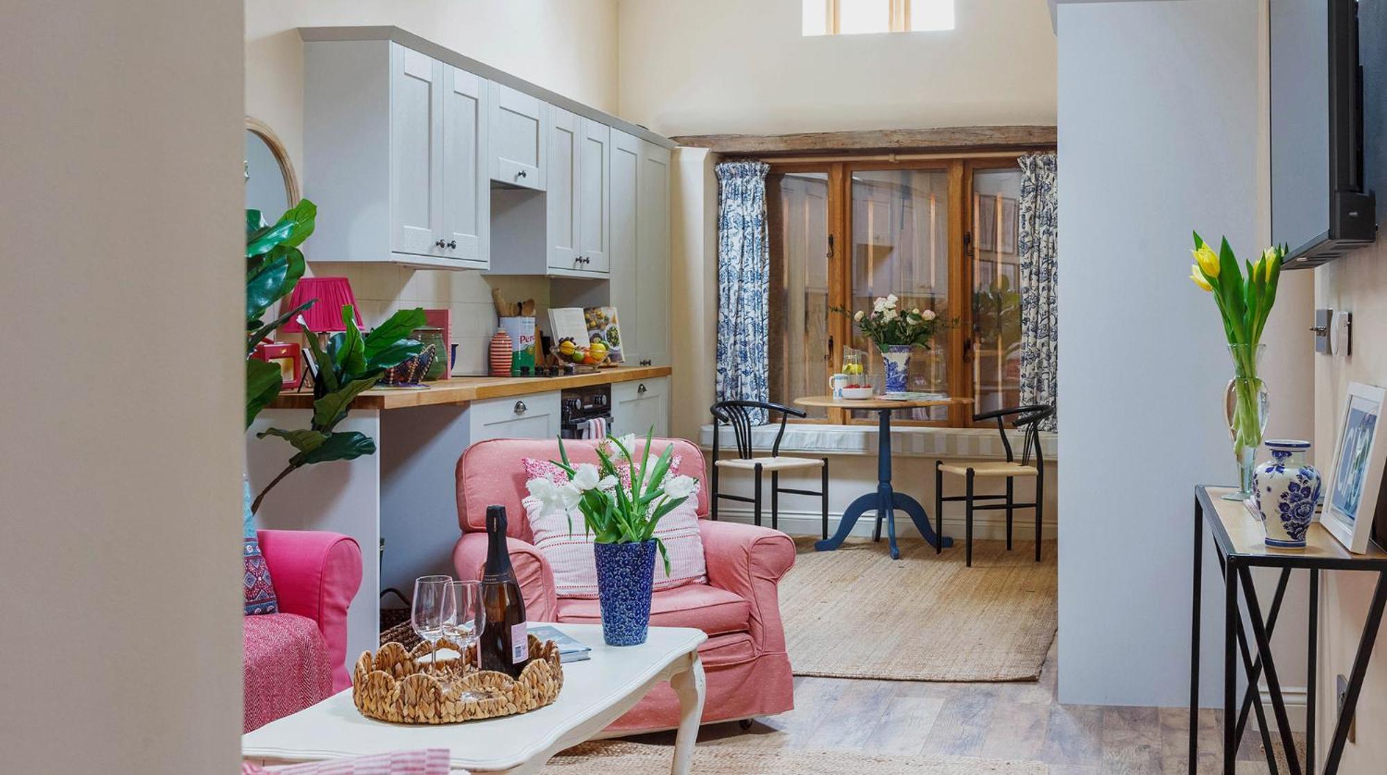 Bright & Beautiful Open Plan Coach House Painswick 빌라 외부 사진